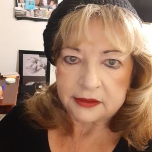 Meet your Posher, Joyce